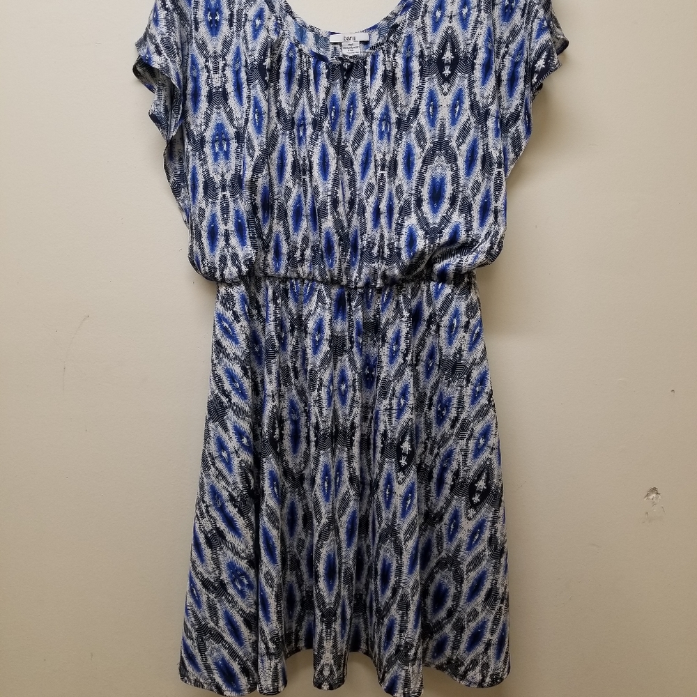 Bar III cap sleeve blue/wht/black print dress
